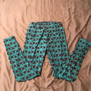 Lularoe Halloween Themed Black Widow Leggings - OS